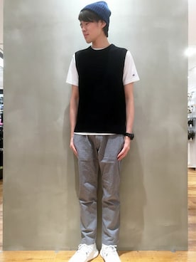 「Champion（チャンピオン）のアイテム（ニットキャップ/ビーニー）」を使った、Right-on 店舗スタッフさん（メンズ・178cm）の春コーディネート