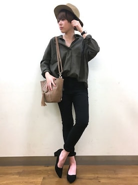 「BACK NUMBER（バックナンバー）のアイテム（ハット）」を使った、Right-on 店舗スタッフさん（レディース・159cm）の秋コーディネート