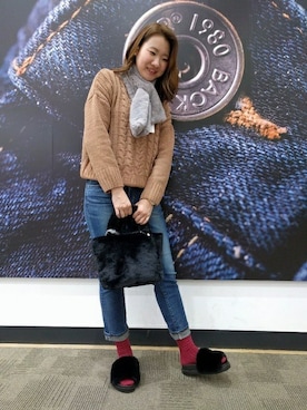 「ファーサンダル」｜Right-on 店舗スタッフさん（レディース・163cm）の秋コーディネート