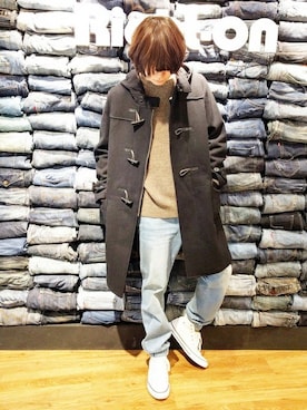 「クルーネック」｜「アイテム（ダッフルコート）」を使った、Right-on 店舗スタッフさん（メンズ・172cm）の冬コーディネート