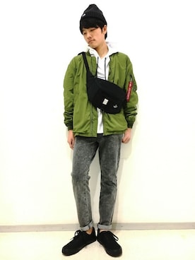 「ニットキャップ」｜「アイテム（MA-1）」を使った、Right-on 店舗スタッフさん（メンズ・165cm）の冬コーディネート