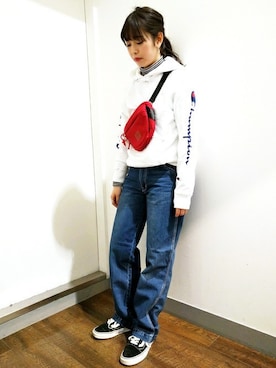 「CONNA DESIGN（コンナデザイン）のアイテム」を使った、Right-on 店舗スタッフさん（レディース・160cm）の冬コーディネート