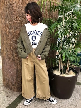 「Dickies（ディッキーズ）のアイテム（トップス）」を使った、Right-on 店舗スタッフさん（レディース・153cm）の冬コーディネート