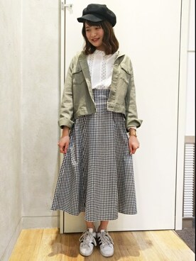 「BACK NUMBER（バックナンバー）のアイテム（ミリタリージャケット）」を使った、Right-on 店舗スタッフさん（レディース・165cm）の春コーディネート