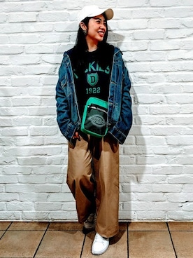 「Dickies（ディッキーズ）のアイテム（トップス）」を使った、Right-on 店舗スタッフさん（レディース・156cm）の春コーディネート