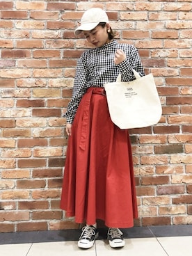 Right-on 店舗スタッフさん（レディース・157cm）の春コーディネート