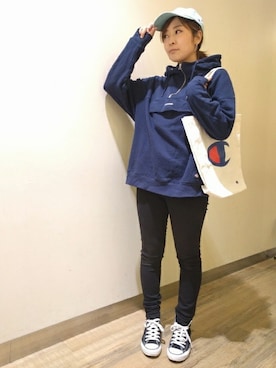 「Champion（チャンピオン）のアイテム（帽子）」を使った、Right-on 店舗スタッフさん（レディース・167cm）の春コーディネート