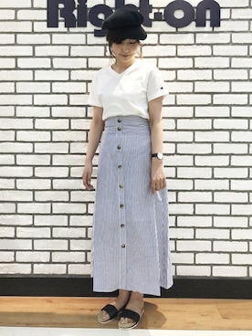 「Right-on（ライトオン）のアイテム（サンダル）」を使った、Right-on 店舗スタッフさん（レディース・168cm）の春コーディネート