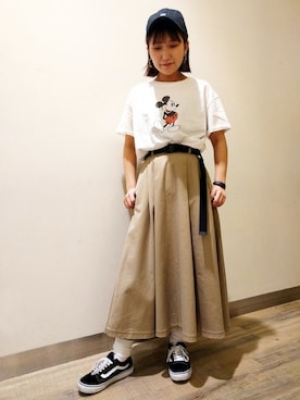 Right-on 店舗スタッフさん（レディース・160cm）の春コーディネート