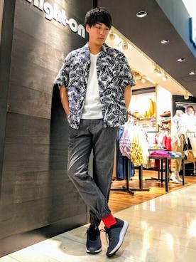 「BACK NUMBER（バックナンバー）のアイテム（パンツ）」を使った、Right-on 店舗スタッフさん（メンズ・180cm）の春コーディネート