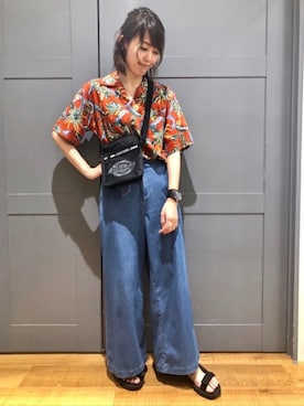 「Dickies（ディッキーズ）のアイテム（ショルダーバッグ）」を使った、Right-on 店舗スタッフさん（レディース・164cm）の夏コーディネート