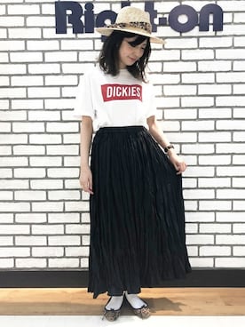 「Dickies（ディッキーズ）のアイテム（トップス）」を使った、Right-on 店舗スタッフさん（レディース・168cm）の夏コーディネート