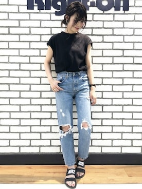 「501（ゴーマルイチ）のアイテム」を使った、Right-on 店舗スタッフさん（レディース・168cm）の夏コーディネート