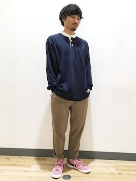 「ラガーシャツ」｜「アイテム（パンツ）」を使った、Right-on 店舗スタッフさん（メンズ・169cm）の秋コーディネート