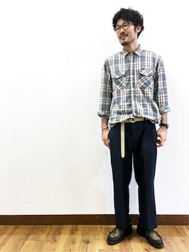 「Levi's（リーバイス）のアイテム（チノパンツ）」を使った、Right-on 店舗スタッフさん（メンズ・178cm）の秋コーディネート
