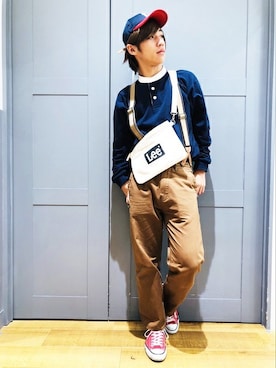 「Right-on（ライトオン）のアイテム（バッグ）」を使った、Right-on 店舗スタッフさん（メンズ・176cm）の秋コーディネート