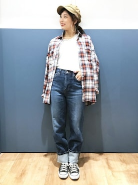 「太めロールアップ」｜Right-on 店舗スタッフさん（レディース・155cm）の秋コーディネート