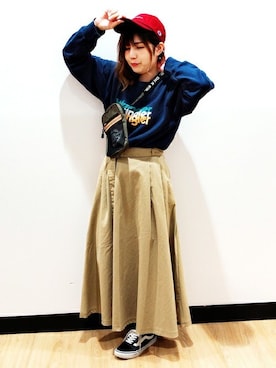 「Champion（チャンピオン）のアイテム（帽子）」を使った、Right-on 店舗スタッフさん（レディース・156cm）の秋コーディネート