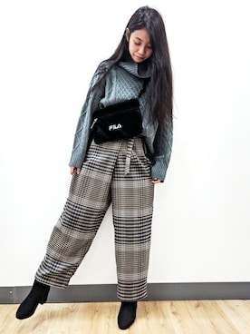 「FILA（フィラ）のアイテム（バッグ）」を使った、Right-on 店舗スタッフさん（レディース・160cm）の秋コーディネート