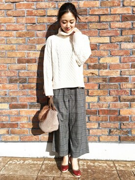 「ケーブル編み」｜Right-on 店舗スタッフさん（レディース・156cm）の秋コーディネート