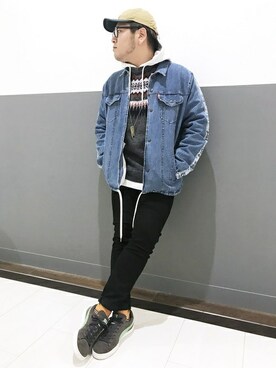 「BEN DAVIS（ベンデイビス）のアイテム（パーカー）」を使った、Right-on 店舗スタッフさん（メンズ・178cm）の秋コーディネート