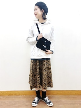 「FILA」｜Right-on 店舗スタッフさん（レディース・170cm）の秋コーディネート