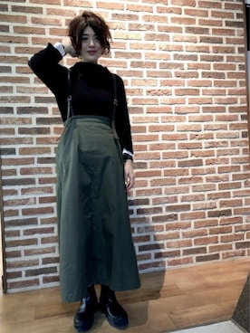 「HANES（ヘインズ）のアイテム（その他アンダーウェア/インナー）」を使った、Right-on 店舗スタッフさん（レディース・166cm）の冬コーディネート