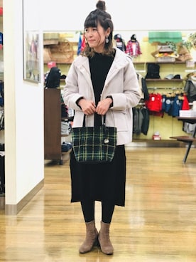 「BACK NUMBER（バックナンバー）のアイテム（ダウンジャケット/コート）」を使った、Right-on 店舗スタッフさん（レディース・160cm）の冬コーディネート