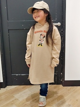 「Right-on（ライトオン）のアイテム（ワンピース/ドレス）」を使った、Right-on 店舗スタッフさん（キッズ・122cm）の春コーディネート