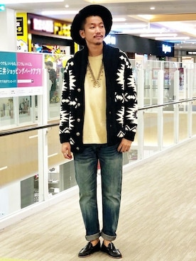 「Right-on（ライトオン）のアイテム（デニムパンツ）」を使った、Right-on 店舗スタッフさん（メンズ・180cm）の春コーディネート
