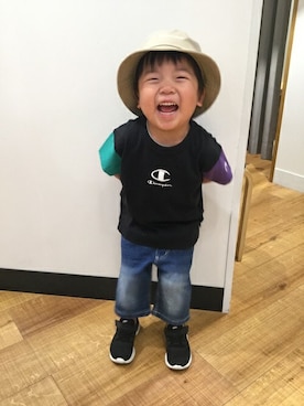 「Champion（チャンピオン）のアイテム」を使った、Right-on 店舗スタッフさん（キッズ・89cm）の春コーディネート