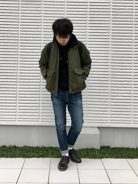 「オリーブ」｜「アイテム（その他シューズ）」を使った、ひかるさん（メンズ・166cm）の春コーディネート