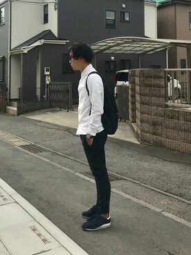 「EDIFICE（エディフィス）のアイテム（スニーカー）」を使った、ひかるさん（メンズ・166cm）の秋コーディネート