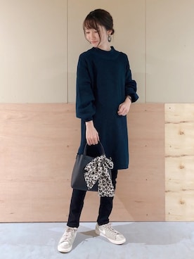 「earth music&ecology（アースミュージックアンドエコロジー）のアイテム（ストール/ショール）」を使った、Ayanaさん（レディース・156cm）の秋コーディネート