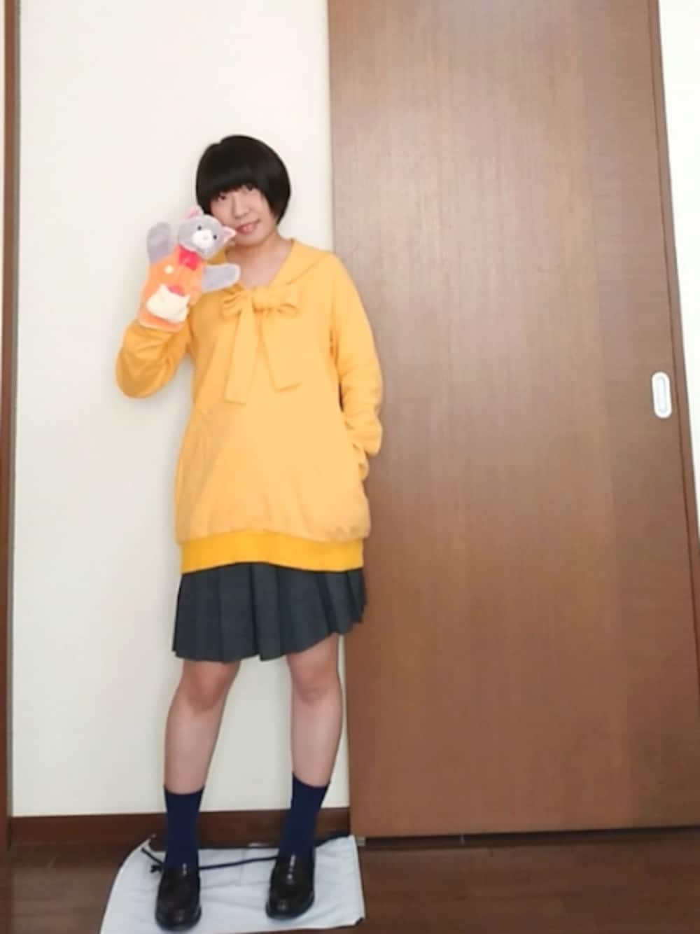 「wearhalloween2018、秋のコーデ、ゆるコーデ、ハロウィン、セーラーカラー、黄色、制服、ha/za/ma」｜「ha/za/maのアイテム（スウェット、イエロー系）」を使った、うめぼしさん（レディース・152cm）の秋コーディネートの1枚目の写真