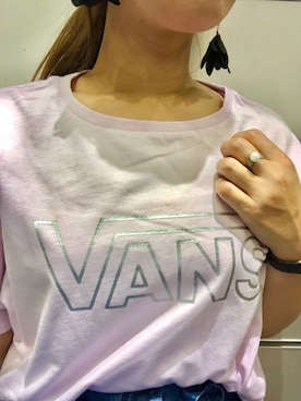 「コラボTシャツ」｜「アイテム（その他）」を使った、mさん（レディース・159cm）の春コーディネート