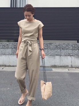 「アイテム（つなぎ/オールインワン、ベージュ系）」を使った、tomoさん（レディース・153cm）の夏コーディネート