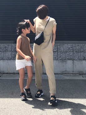「アイテム（つなぎ/オールインワン、ベージュ系）」を使った、tomoさん（レディース・154cm）の夏コーディネート
