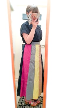 「黒シャツ」｜「アイテム（ピンク系）」を使った、小鳥遊めるさん（レディース・161cm）の夏コーディネート