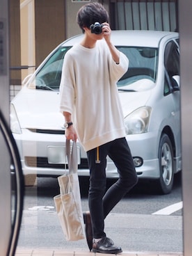 「アイテム（バングル/リストバンド）」を使った、げんじさん（メンズ・175cm・20代）の春コーディネート