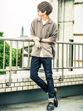 「アイテム（バングル/リストバンド）」を使った、げんじさん（メンズ・175cm・20代）の夏コーディネート