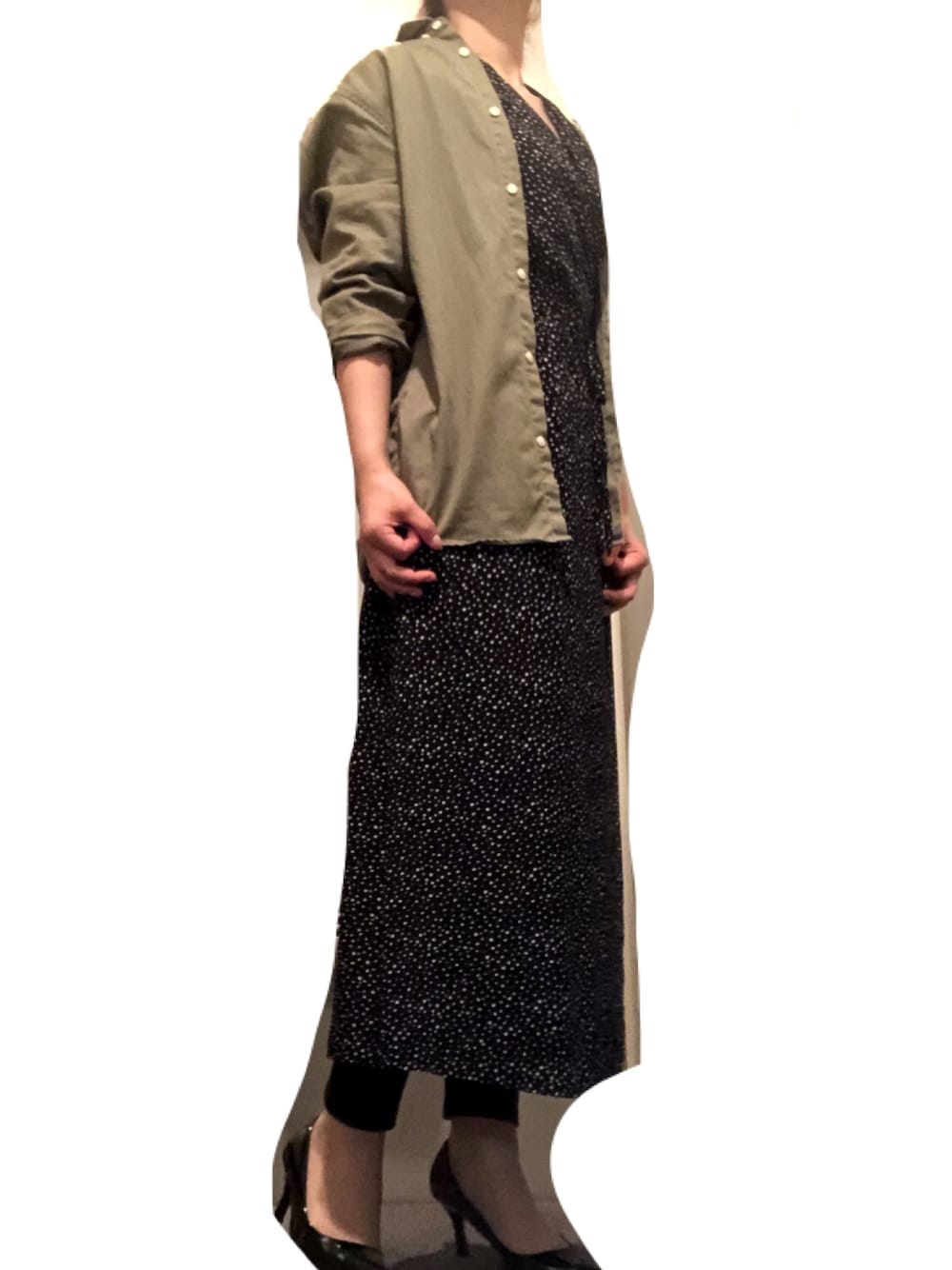 「H&M、UNIQLO、amiami、カジュアルコーデ、シンプルコーデ、大人カジュアル、雨の日コーデ」｜「UNIQLOのアイテム（ワンピース/ドレス、ブラック系）」を使った、charmiiさん（レディース・158cm）の夏コーディネートの1枚目の写真