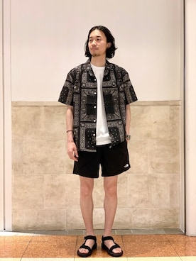 THE NORTH FACEのパンツを使った「バンダナ柄」の人気