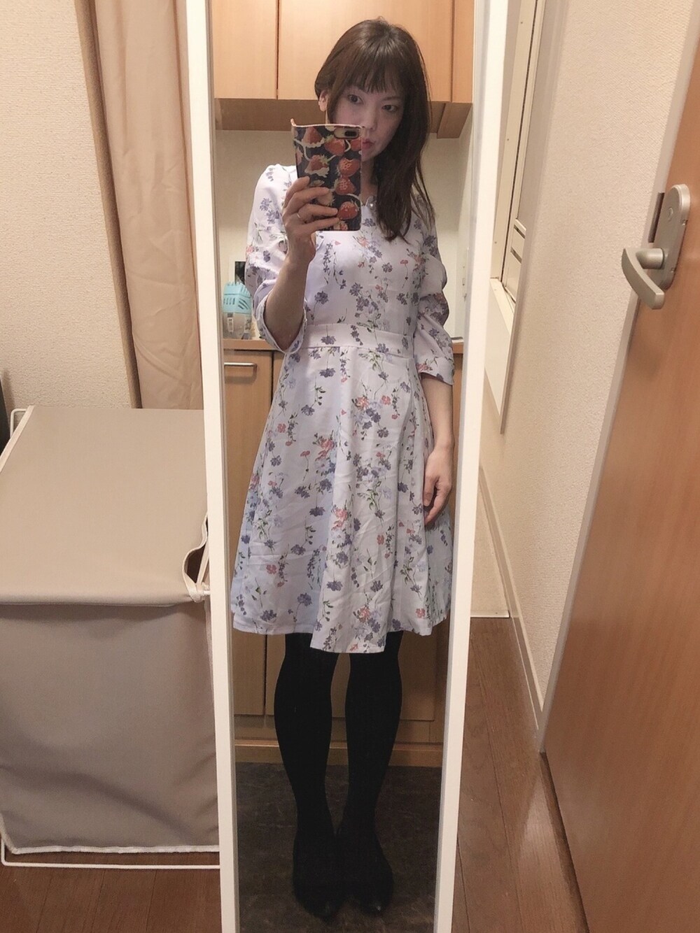 「パステル映える春、ミッシュマッシュ、ミッシュ マッシュ(MISCH MASCH)、MISCH MASCH、花柄、花柄ワンピース」｜「MISCH MASCHのアイテム（ワンピース/ドレス、ブルー系）」を使った、とらぱんさん（レディース・161cm）の春コーディネートの1枚目の写真