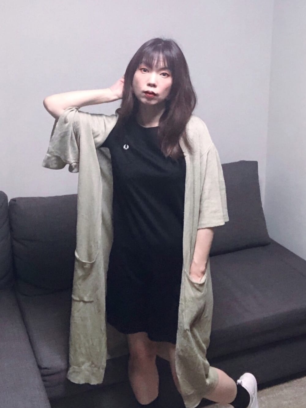 「スポーツミックス、フレッドペリー、FRED PERRY、KBF、ケービーエフ(KBF)、カーディガン、スポーティ」｜「KBFのリネンmixロングカーディガン（カーディガン/ボレロ、ベージュ系）」を使った、とらぱんさん（レディース・161cm）の夏コーディネートの1枚目の写真