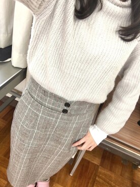 「INGNI（イング）のサス付・チェック柄ナロースカート（スカート、グレー系）」を使った、はるさん（レディース・159cm）の冬コーディネート