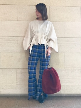 「カットオフ」｜「アイテム（その他トップス）」を使った、ミヤビさん（レディース・165cm）の秋コーディネート