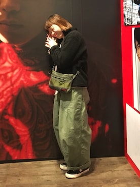 「SLOW（スロウ）のアイテム（アクセサリー）」を使った、Nora Linさん（レディース・158cm）の春コーディネート