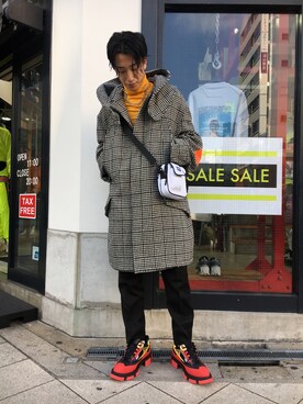 「WHITELAND（ホワイトランド）のアイテム（ボディバッグ/ウエストポーチ）」を使った、NAOさん（メンズ・177cm）の冬コーディネート