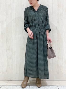 「RIVE DROITE（リヴドロワ）の【NINA&JULES(ニナ・エ・ジュール)】サークルクロスリング（リング）」を使った、TOMOさん（レディース・152cm）の秋コーディネート